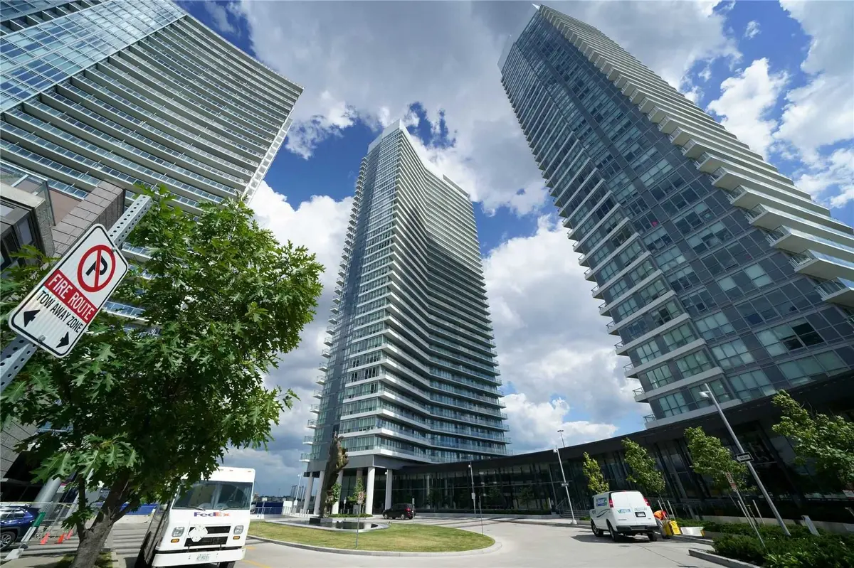 117 McMahon DR #SPH 10, Toronto C15, ON M2K 2X9