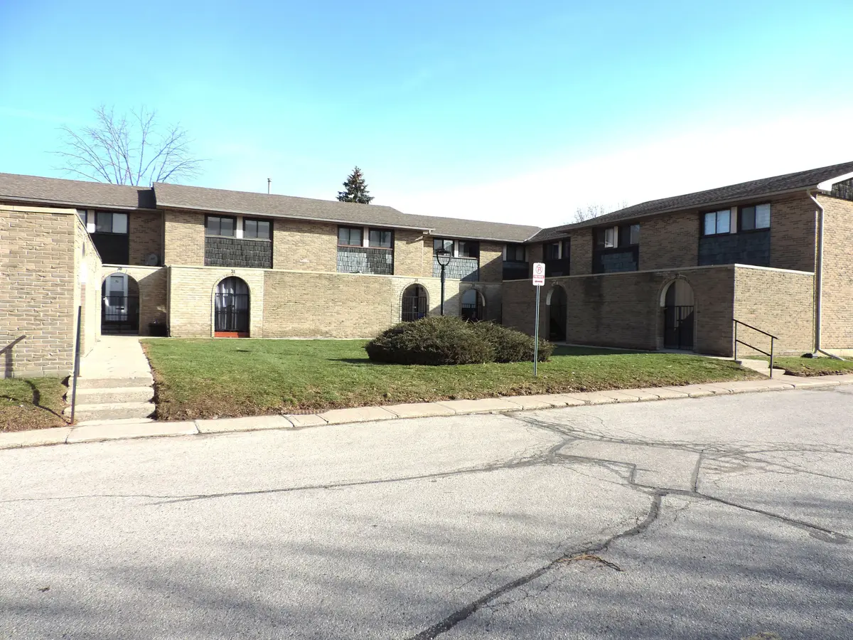 474 Southdale RD E #33, London South, ON N6E 1A4