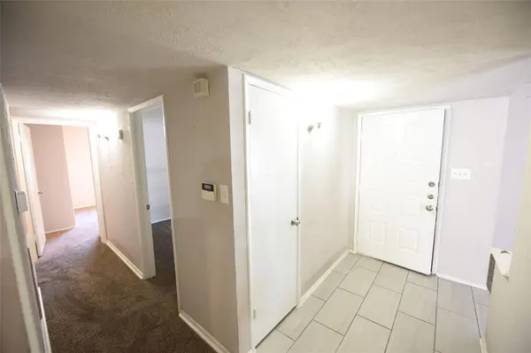 3820 Seven Gables Street, Fort Worth, TX 76133