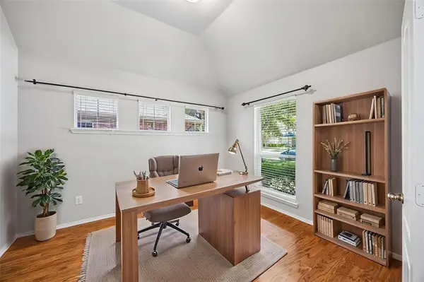 11361 Clover Knoll Drive, Frisco, TX 75035