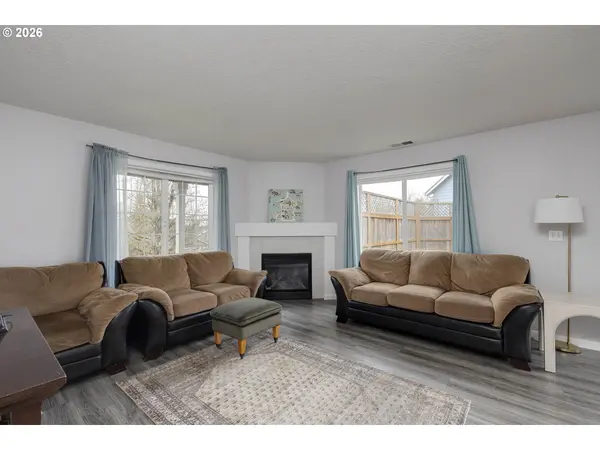 2149 NE GRANDHAVEN ST, Mc Minnville, OR 97128