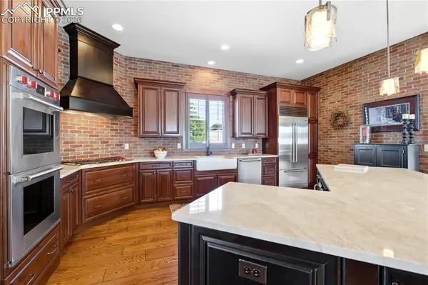 1548 Amber CT, Castle Rock, CO 80108