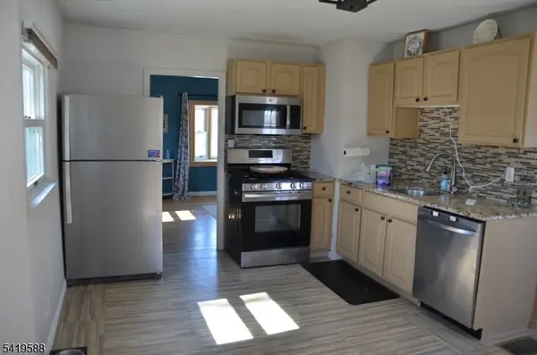 8 Millbrook Rd, Franklin Twp., NJ 07882