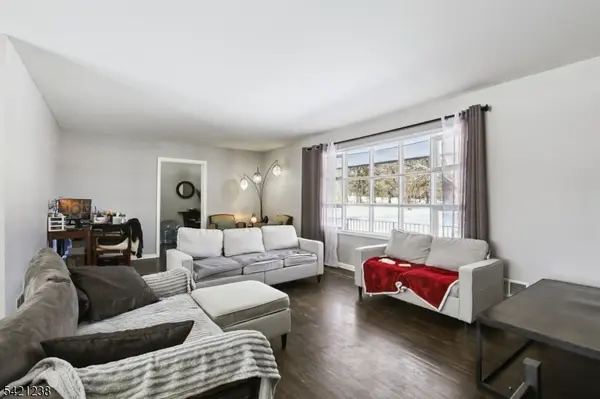 74 Maple Ln, Hardwick Twp., NJ 07825