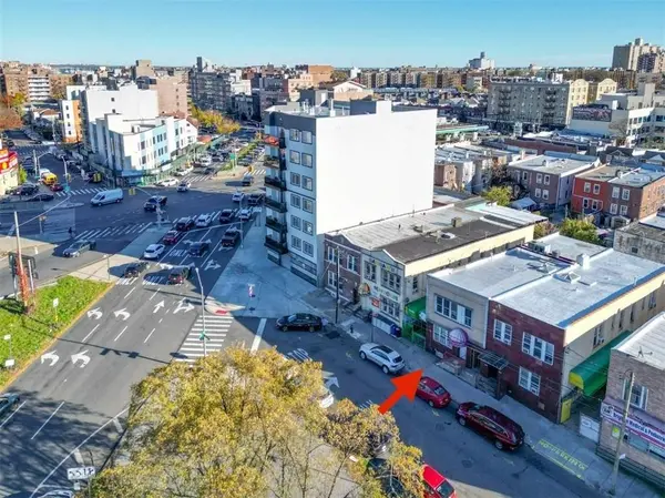 712 Banner AVE, Brooklyn, NY 11235