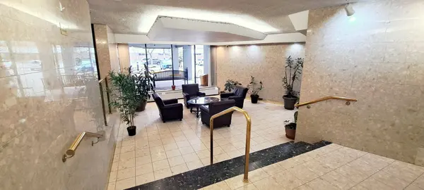 60 Pavane Linkway N/A #3 (R1-3), Toronto C11, ON M3C 1A1