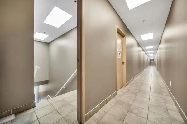 5 Brisdale DR #214, Brampton, ON L7A 0S9