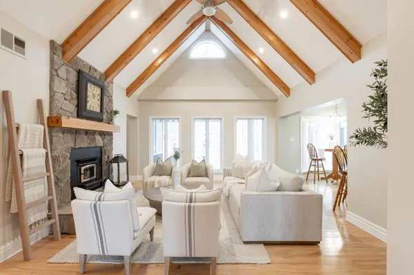 1259 Golf Course RD, Lake Of Bays, ON P1H 2J6