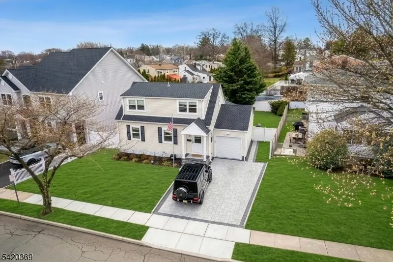 138 Merrill Rd, Clifton City, NJ 07012