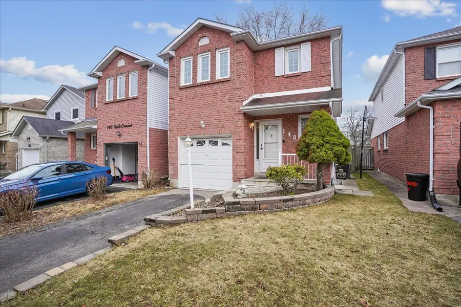 148 Adele CRES, Oshawa, ON L1J 7X6