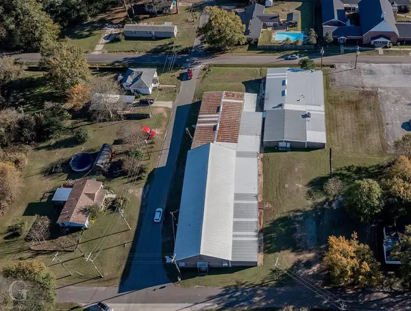 411 Magnolia Street, Logansport, LA 71049