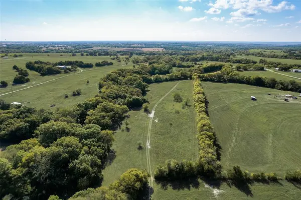 510 N D Ranch Road, Maypearl, TX 76064