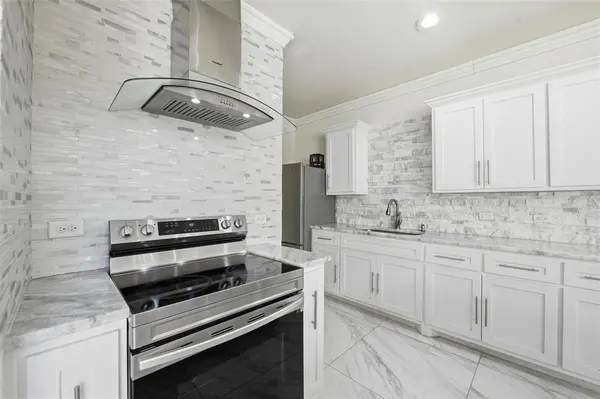 7725 Lakeview Circle, Fort Worth, TX 76179