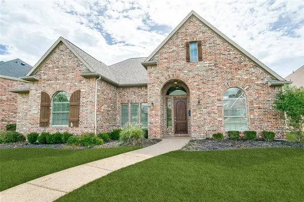 412 Red Castle Drive,  Lewisville,  TX 75056
