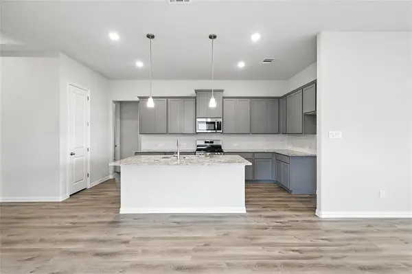 4928 Water Lily Lane, Fort Worth, TX 76036