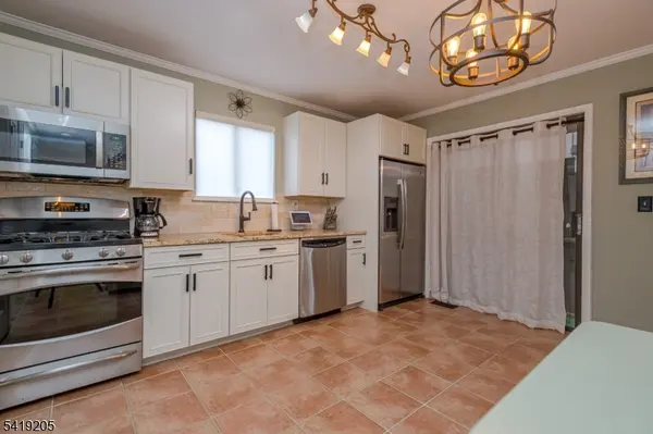 3334 Bloomingdale Dr, Hillsborough Twp., NJ 08844