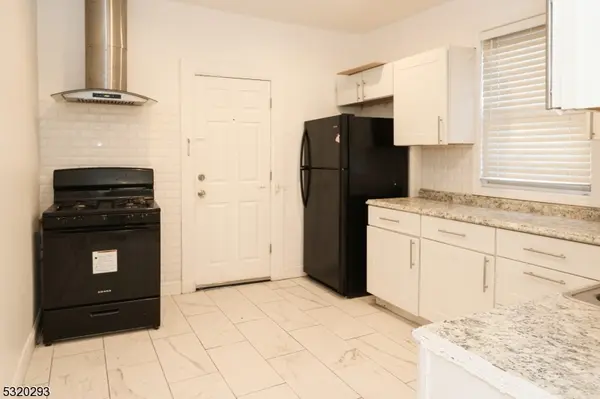 588 Argyle Ave #3, City Of Orange Twp., NJ 07050