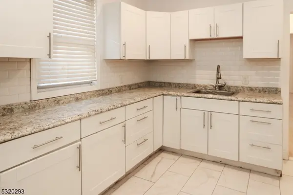 588 Argyle Ave #3, City Of Orange Twp., NJ 07050