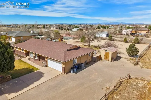 1003 W Camino Al Cielo, Pueblo, CO 81007