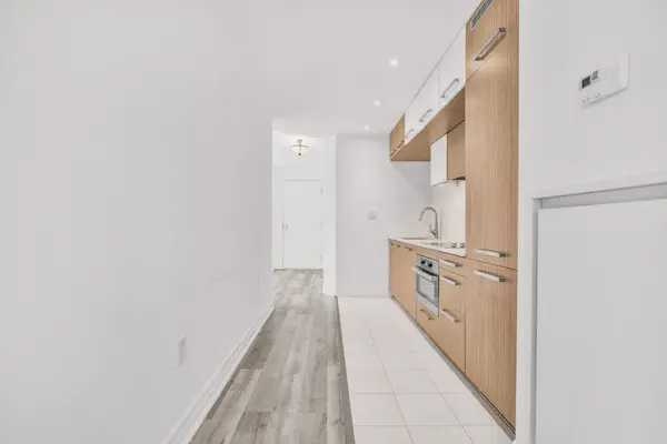 8 The Esplanade ST #506, Toronto C08, ON M5E 0A6