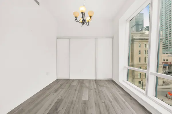 8 The Esplanade ST #506, Toronto C08, ON M5E 0A6