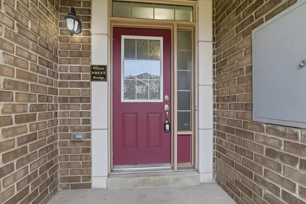 18 Rimrock CRES, Whitby, ON L1N 0E5