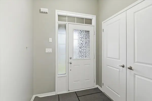 18 Rimrock CRES, Whitby, ON L1N 0E5