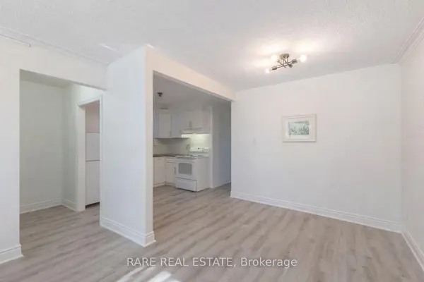 352 Hopewell AVE #2, Toronto W04, ON M6E 2S2