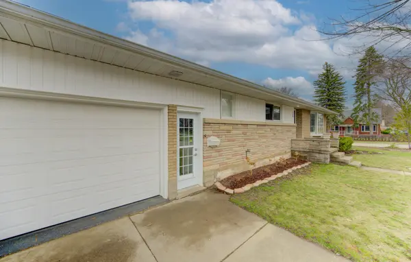 196 Lourdes ST, Waterloo, ON N2L 1N7