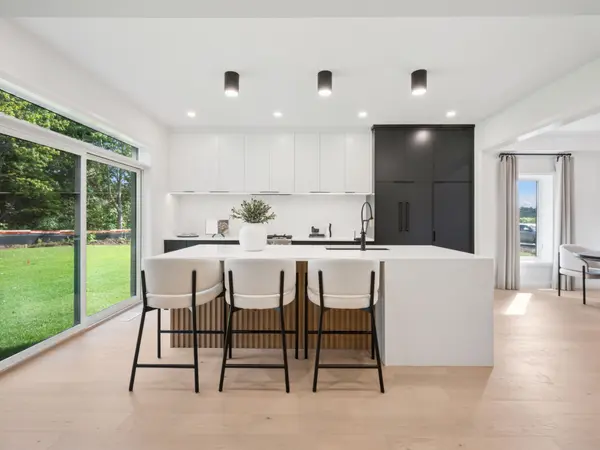 48 Allegro Common, Cambridge, ON N3C 1A5