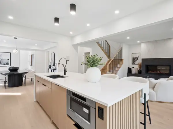 48 Allegro Common, Cambridge, ON N3C 1A5