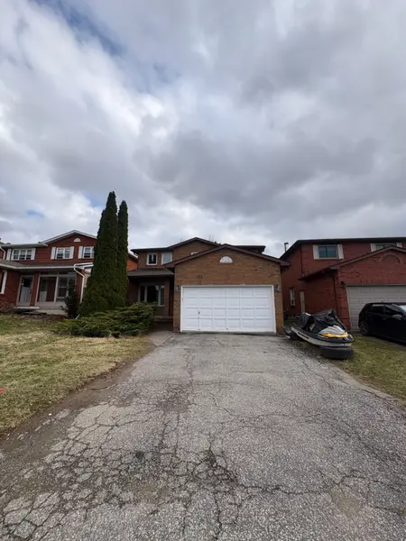 Main 48 Marchwood CRES, Richmond Hill, ON L4C 8M4