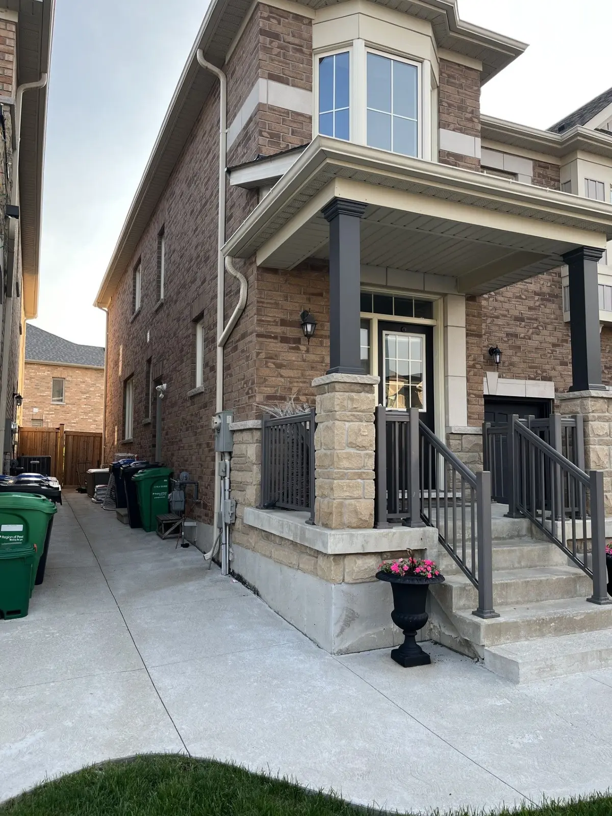 50 Bernadino ST #Bsmt, Brampton, ON L6P 0W4