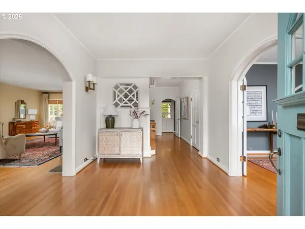 721 NW ALBEMARLE TER, Portland, OR 97210