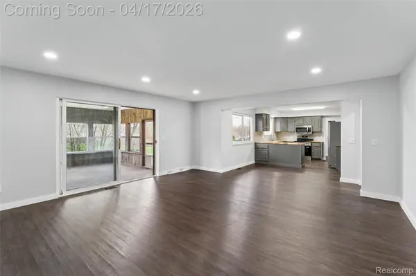 337 Bella Vista DR, Grand Blanc, MI 48439