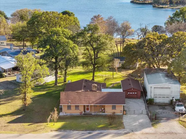 2097 County Road 3830, Quinlan, TX 75474