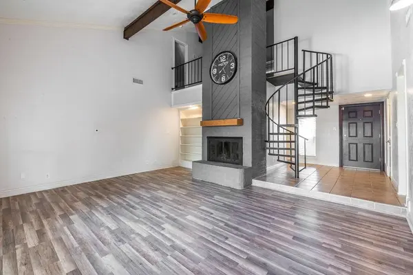 117 Haywood Drive, Benbrook, TX 76126