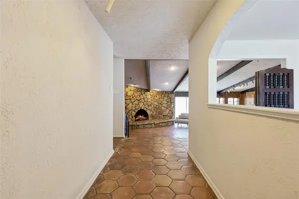 1717 Live Oak Drive, Irving, TX 75061