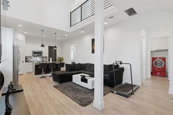 3316 Nomas Street, Dallas, TX 75212