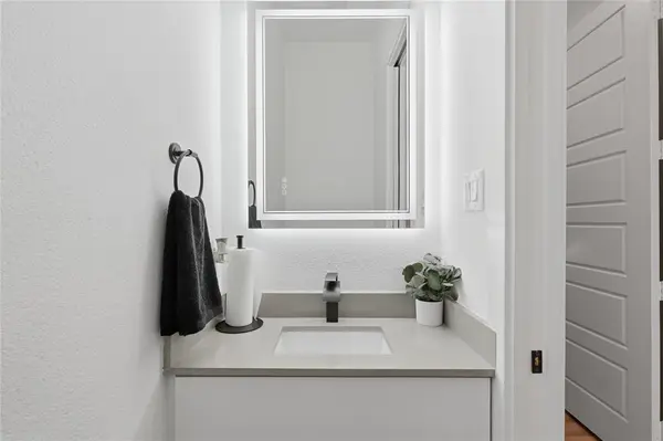 3316 Nomas Street, Dallas, TX 75212