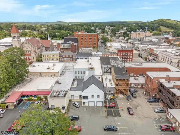 32 W Blackwell St, Dover Town, NJ 07801