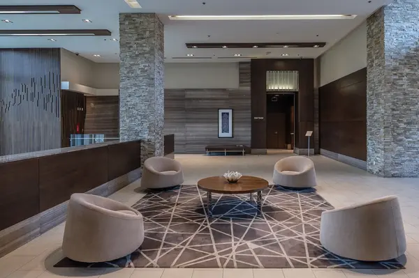 35 Brian Peck CRES #306, Toronto C11, ON M4G 0A5