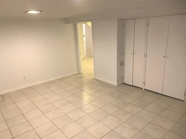 46 Medhurst RD #Bsmt, Toronto E03, ON M4B 1B1