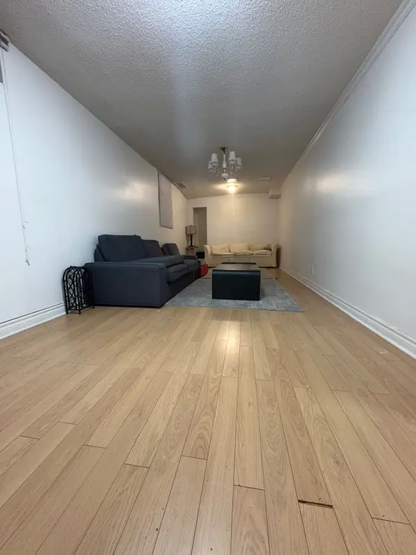 Bsmt 48 Marchwood CRES, Richmond Hill, ON L4C 8M4