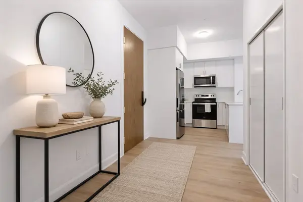 3240 William Coltson AVE #111, Oakville, ON L6H 8C8