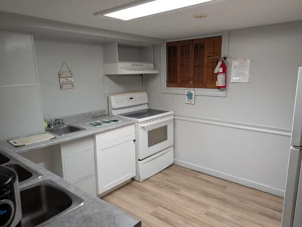 334 Queens AVE, London East, ON N6B 1X4