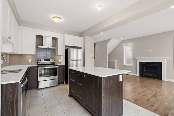 2012 Postilion ST, Stittsville - Munster - Richmond, ON K0A 2Z0