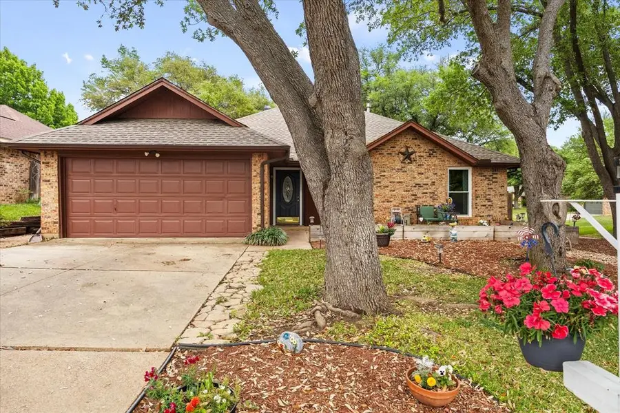 4017 Cherryhill Court, Arlington, TX 76016