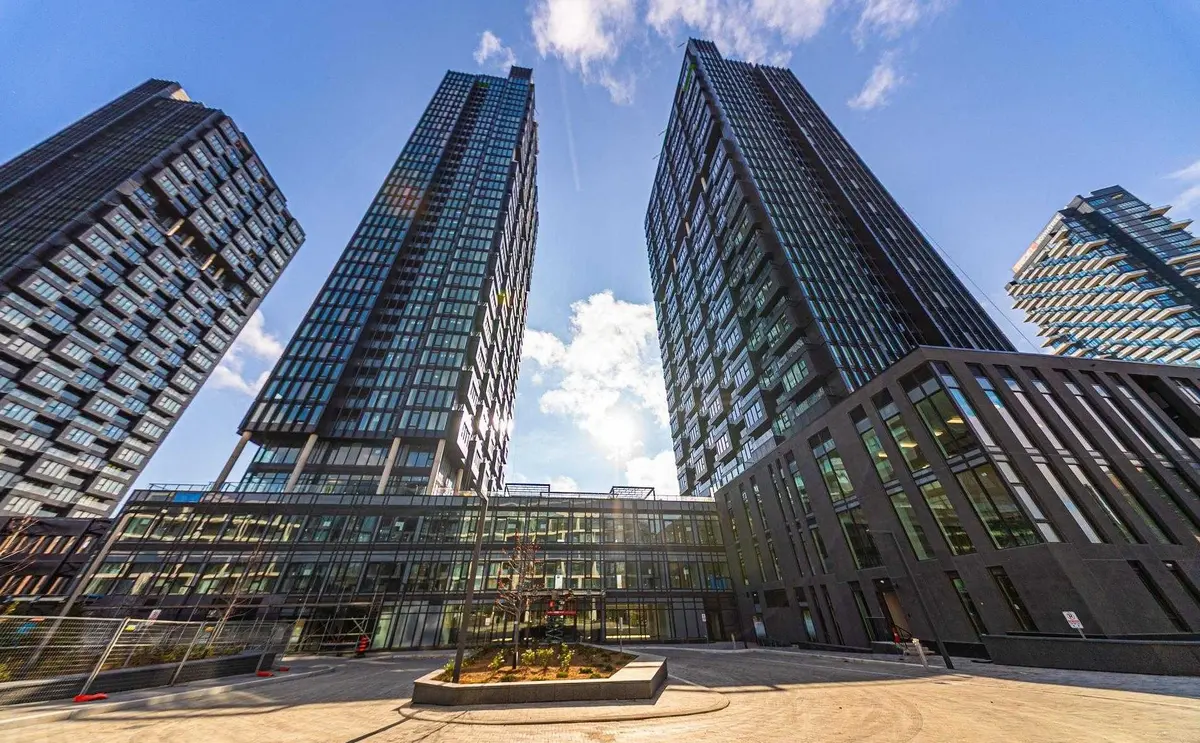 1 Quarrington LN #1203, Toronto C13, ON M3C 0S4