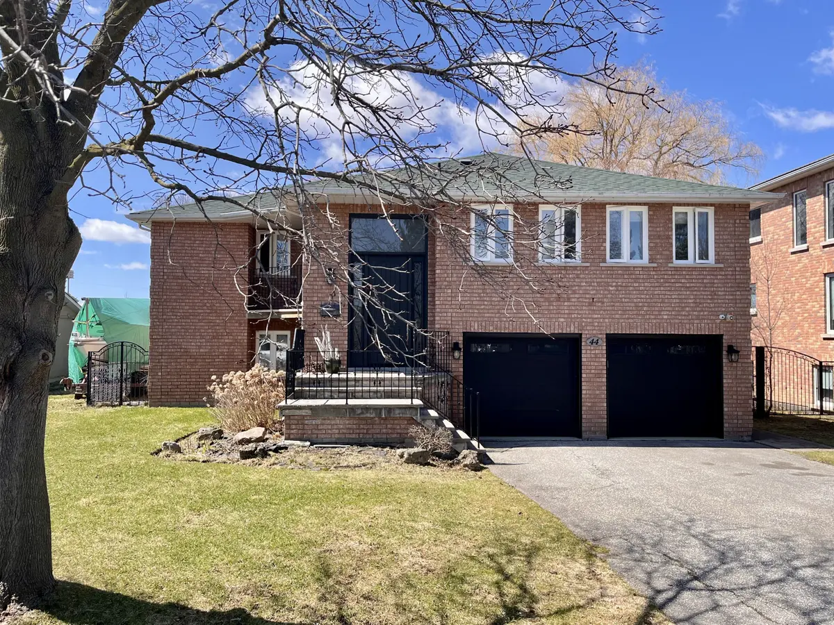 44 Canal ST, Georgina, ON L4P 1K5